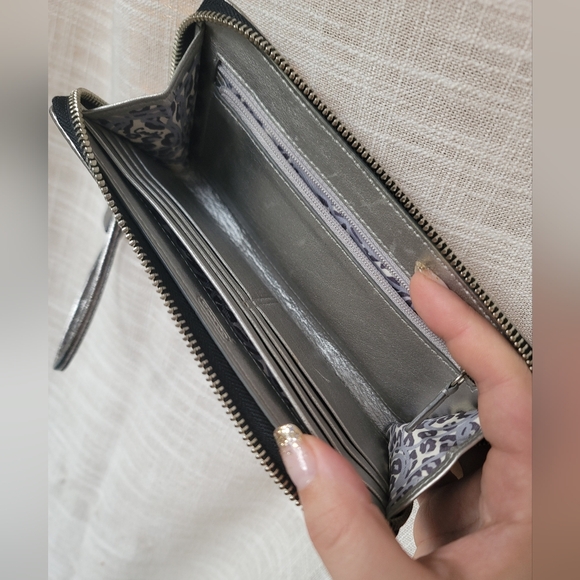 Coach Poppy Leather Rocker Slim Wallet EUC - Picture 2 of 14